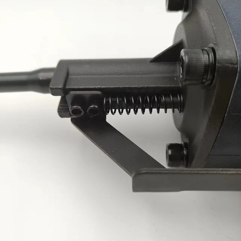 गैस टैंक कंक्रीट गैस संचालित नाखून बंदूक दीवार इन्सुलेशन बोर्डों में प्लास्टिक इन्सुलेशन नाखूनों को फिक्स करने के लिए एयर नाखून बंदूक